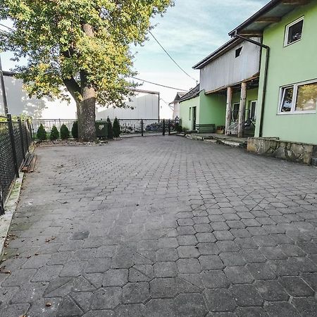 Twoja Przestrzen Noclegi Pokoje Mieszkanie Do Wynajecia Nowy Sacz Exterior photo